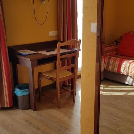 Logis Hotel Du Terreau Manosque Ngoại thất bức ảnh