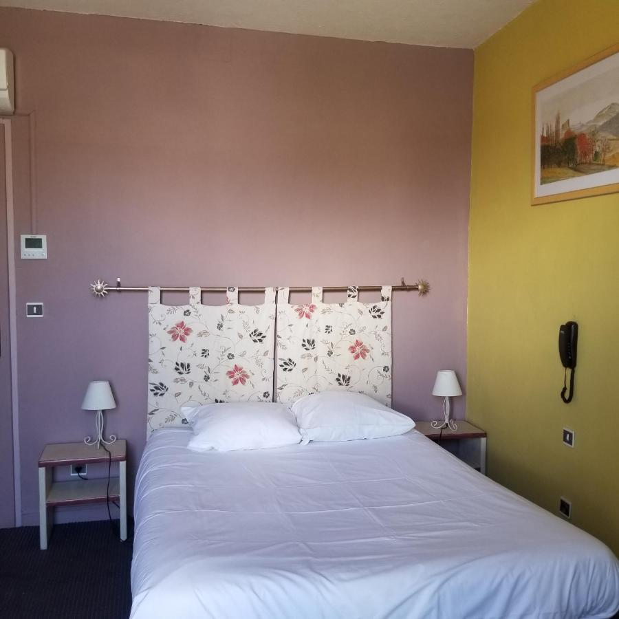 Logis Hotel Du Terreau Manosque Ngoại thất bức ảnh