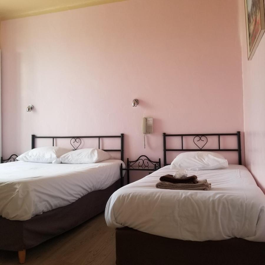 Logis Hotel Du Terreau Manosque Ngoại thất bức ảnh