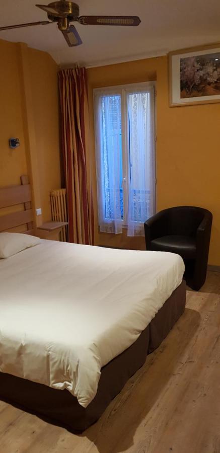 Logis Hotel Du Terreau Manosque Ngoại thất bức ảnh