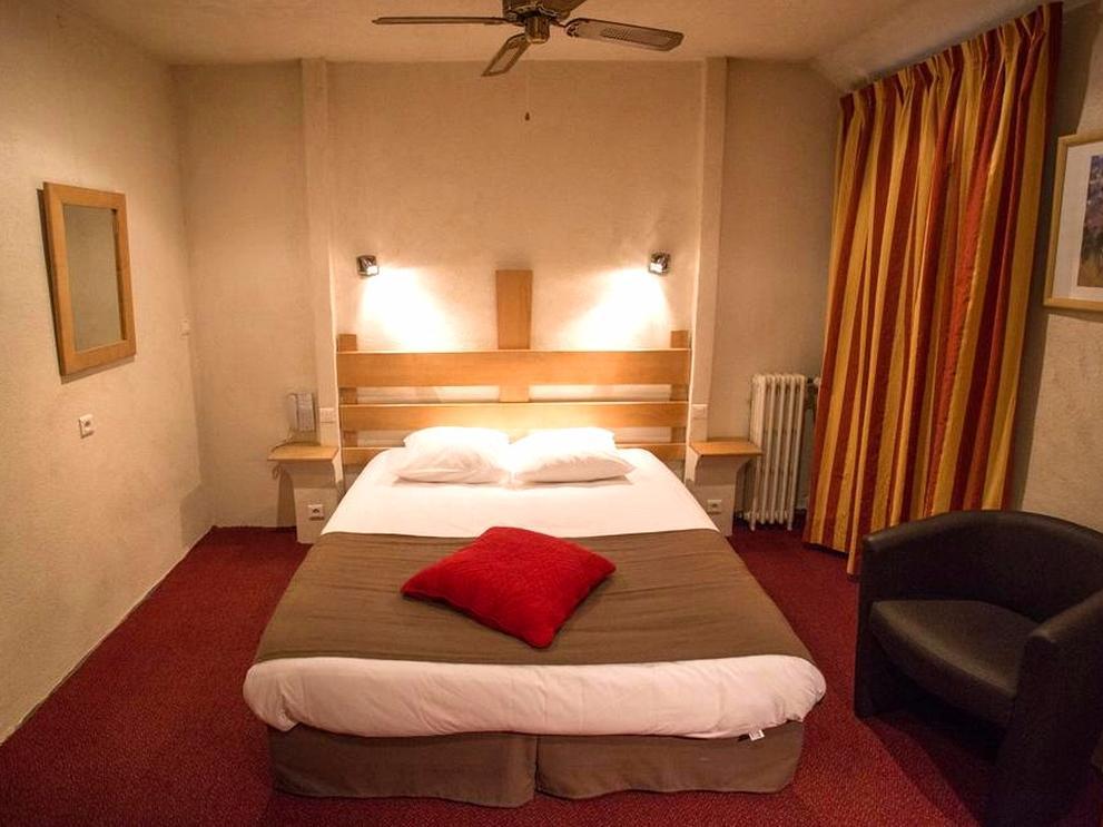 Logis Hotel Du Terreau Manosque Ngoại thất bức ảnh