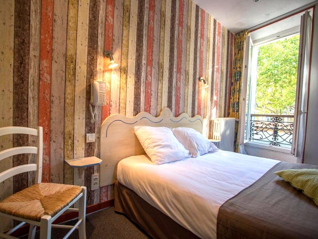Logis Hotel Du Terreau Manosque Ngoại thất bức ảnh