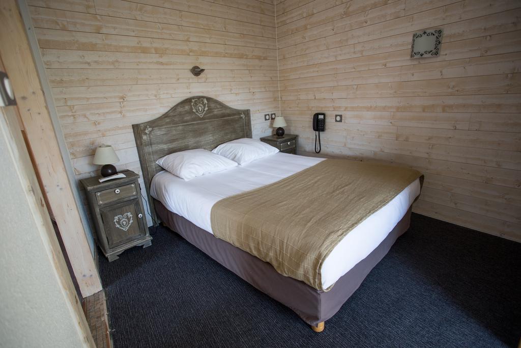 Logis Hotel Du Terreau Manosque Ngoại thất bức ảnh