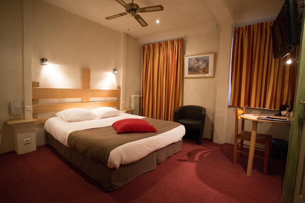 Logis Hotel Du Terreau Manosque Ngoại thất bức ảnh